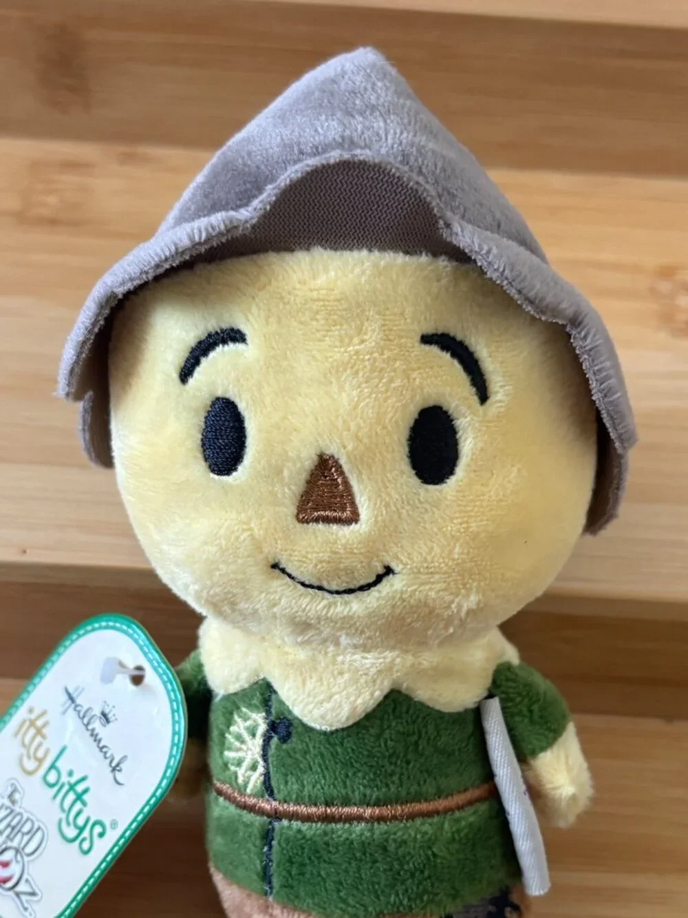 Hallmark Itty Bittys Scarecrow The Wizard of Oz 4 Inch Mini Plush Stuffed Toy